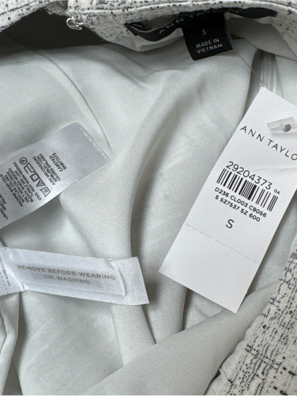 NWT Ann Taylor Gray & Cream Textured Cotton Blend Skirt & Top Suit. Size Small - Picture 9 of 10